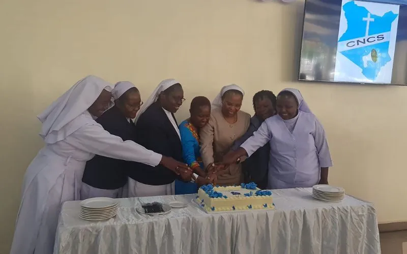 Des membres de l'Association of Sisterhoods of Kenya (AOSK) lors d'un forum de communication visant à améliorer la visibilité médiatique de leurs différents apostolats. Crédit : Réseau de communication pour les sœurs catholiques (CNCS)