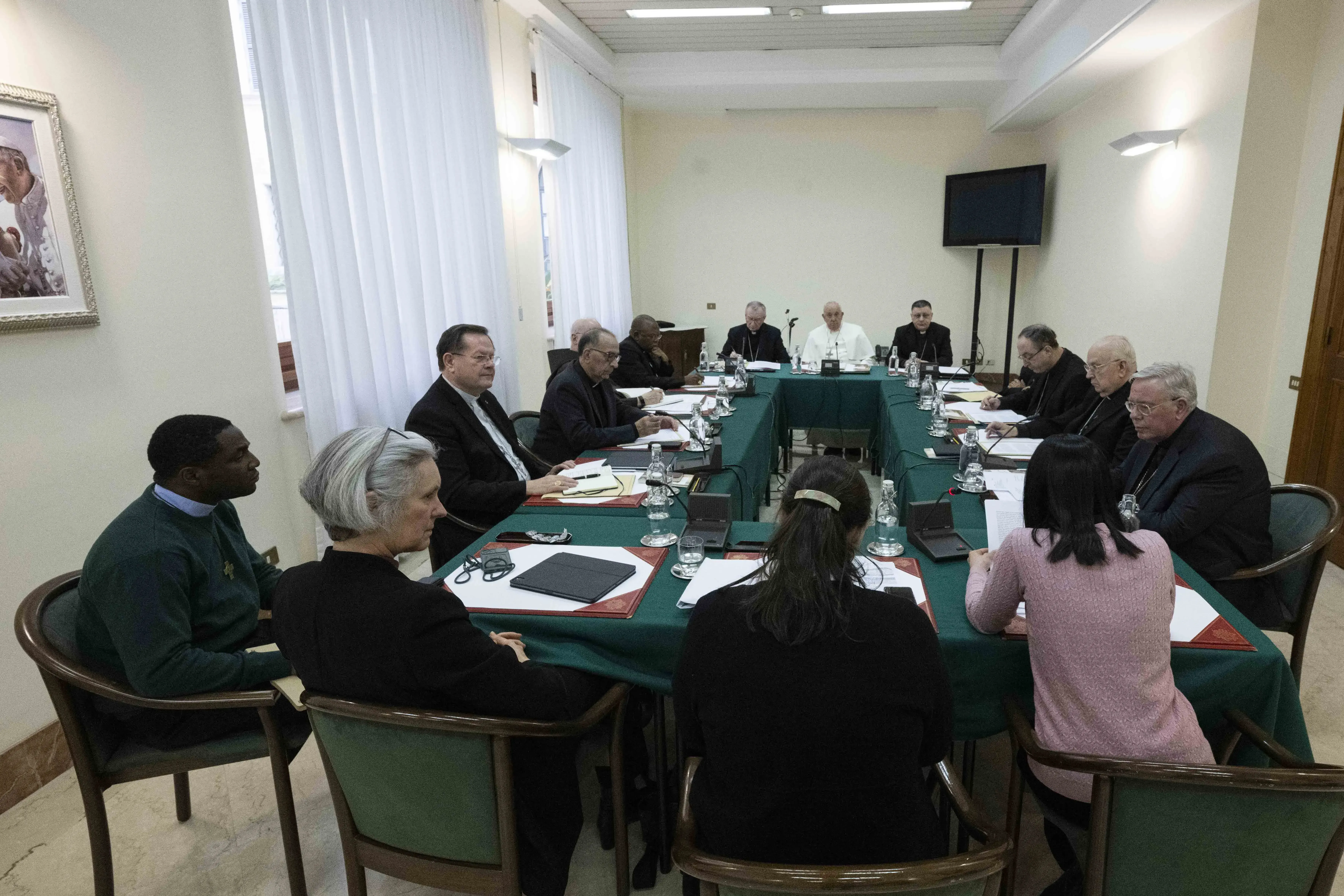 Le pape François rencontre le Conseil des cardinaux le 5 février 2024 au Vatican.