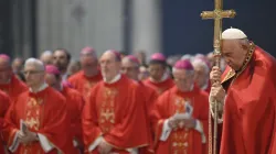 Le pape François préside la messe dans la basilique Saint-Pierre lors de la solennité des saints Pierre et Paul, le 29 juin 2024. / 