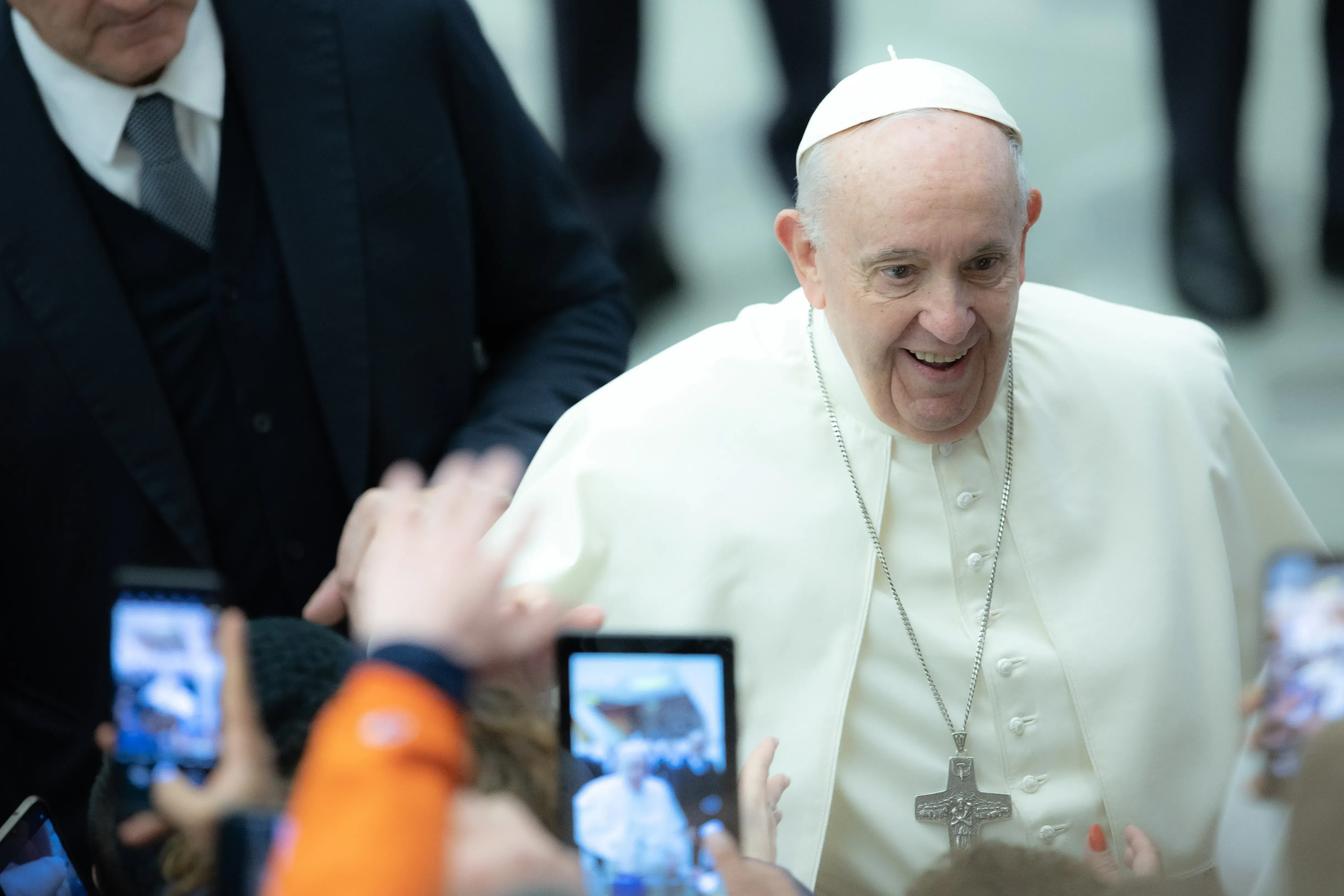 Le pape François lors de son audience générale dans la salle Paul VI, le 26 janvier 2022. Daniel Ibanez/CNA