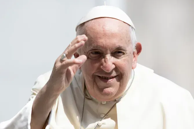 Le pape François lors de l'audience générale sur la place Saint-Pierre, le 28 juin 2023. | Daniel Ibanez/CNA