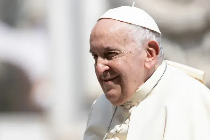 Le pape François lors de l'audience générale sur la place Saint-Pierre, le 28 juin 2023. | Daniel Ibanez/CNA