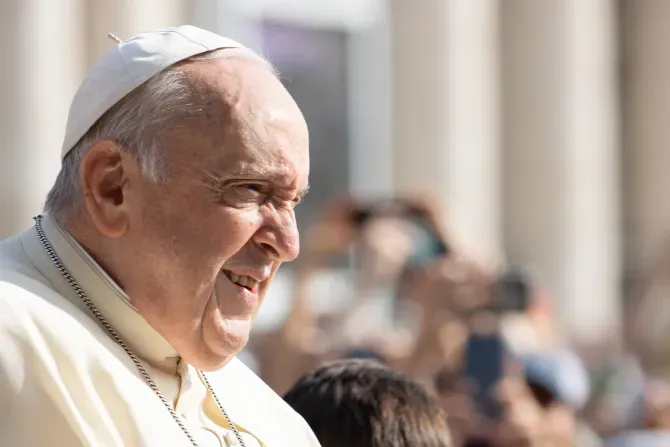 Le pape François lors de l'audience générale sur la place Saint-Pierre, le 28 juin 2023. | Daniel Ibanez/CNA