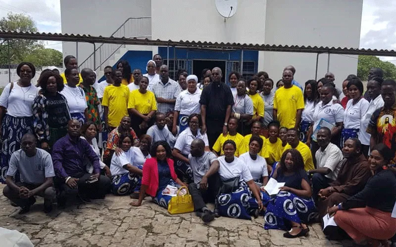 Enseignants catholiques du diocèse de Mongu en Zambie Révérend Dr Wilfred Hodari-Mongu, secrétaire diocésain à l'Éducation