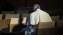 Le pape François participe à la retraite de Carême de la Curie romaine à Ariccia, en Italie, du 6 au 10 mars 2016. | Crédit : Vatican Media / 