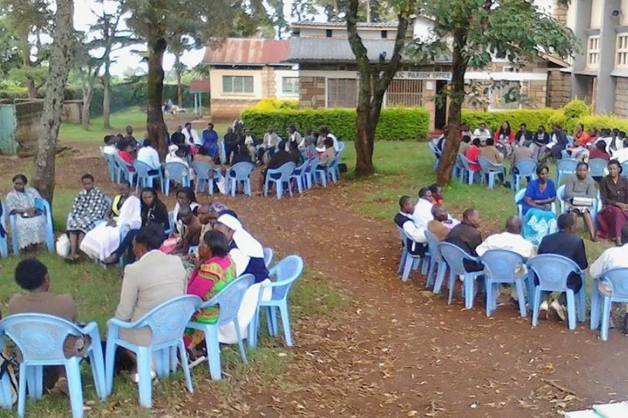 Réunion des Petites Communautés Chrétiennes (PCC) dans la région de l'Association des Conférences Episcopales Membres d'Afrique de l'Est (AMECEA). Crédit : Diocèse de Meru