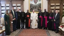 Le pape François recevant la délégation du Pacte éducatif africain au Vatican le 1er juin 2023. Crédit : Vatican Media / 