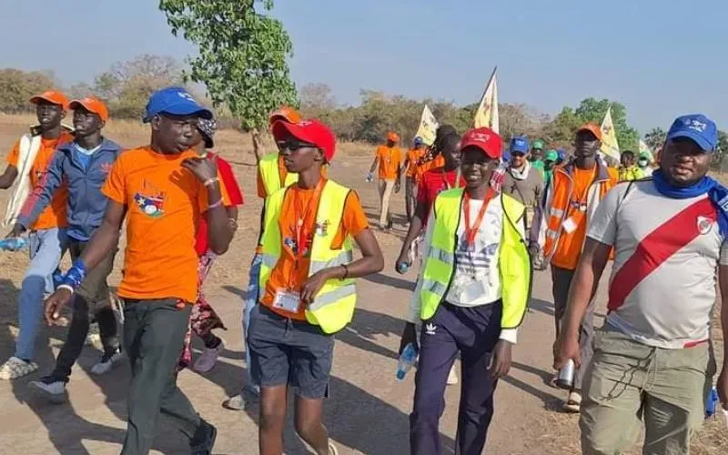 Des jeunes du diocèse catholique de Rumbek, au Sud-Soudan, lors de leur pèlerinage pour la paix à Tonj. Crédit : Good News Radio/Diocèse de Rumbek