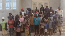 Un groupe de chrétiens dans l'État du Plateau, au Nigeria, où 200 personnes ont été tuées pendant la période de Noël. Crédit : AED / 