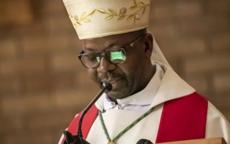 Mgr Zolile Mpambabi lors de la messe d'ouverture de l'Assemblée plénière de la SCBC. Crédit : SACBC