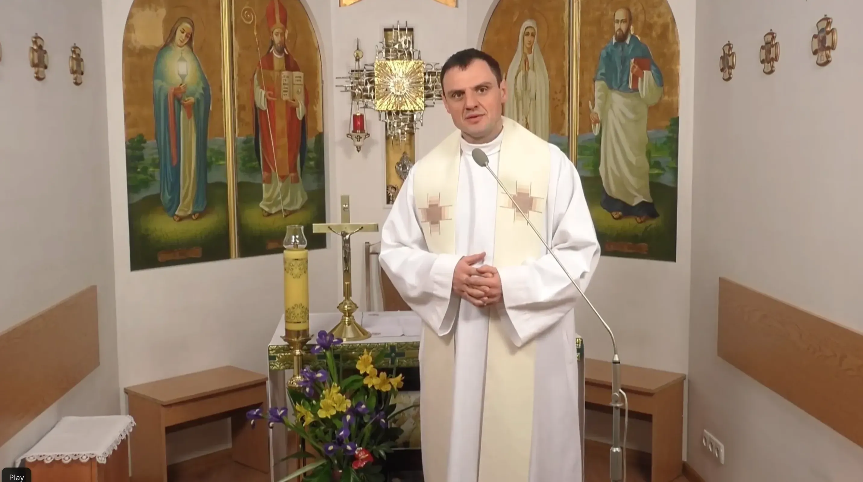 Le père Oleksandr Zelinskyi, directeur général d'EWTN Ukraine. Capture d'écran de la publication sur Facebook