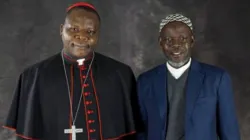 Le cardinal Dieudonné Nzapalainga avec feu l'imam Omar Kobine Lamaya. / Domaine public