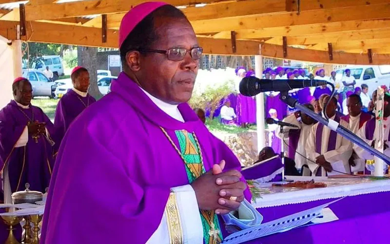 Feu Mgr Tarcisius Gervazio Ziyaye, archevêque de l'archidiocèse de Lilongwe au Malawi, décédé lundi 14 décembre. / Domaine public