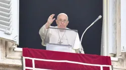 Le pape François prononce le discours de l'Angélus pour la solennité de l'Épiphanie le 6 janvier 2023. | Vatican Media / 