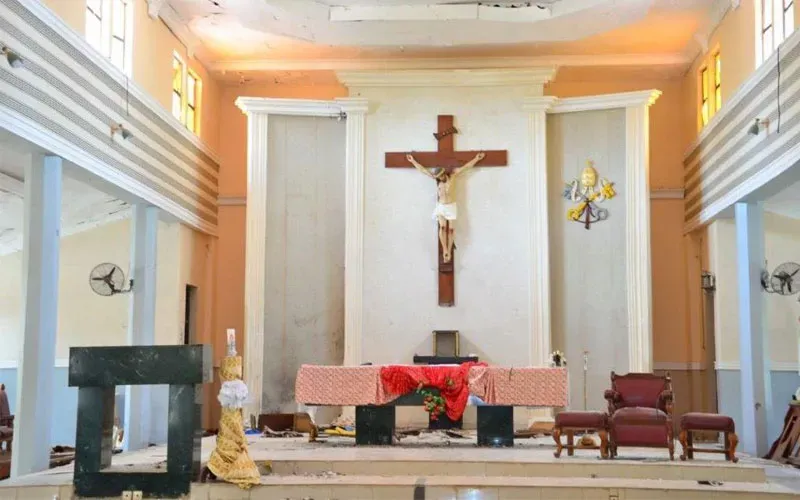 Autel de la paroisse catholique St. Francis Xavier Owo du diocèse d'Ondo. Crédit : AED / 