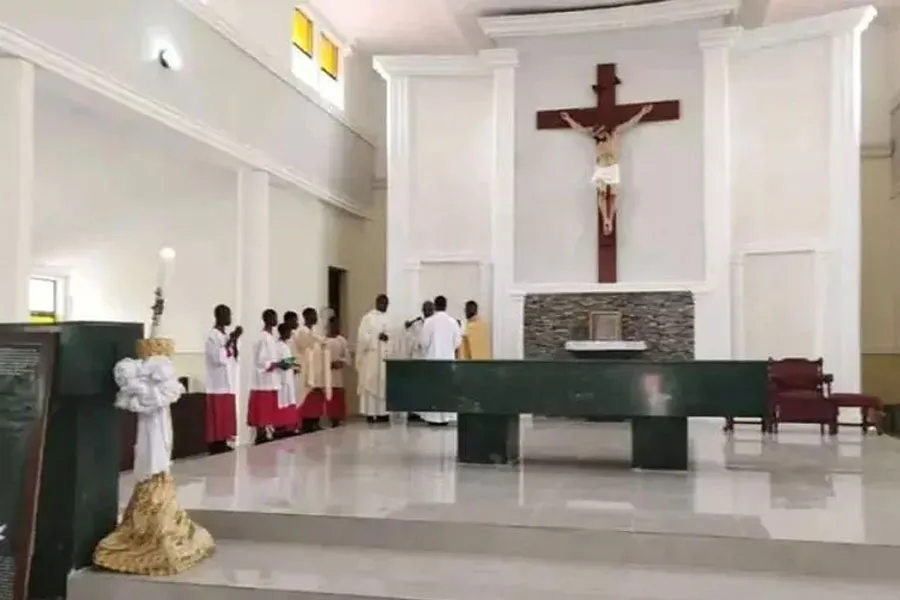 Messe du dimanche de Pâques à la paroisse catholique St. Francis Xavier Owo du diocèse d'Ondo au Nigeria. Crédit : Diocèse d'Ondo / 