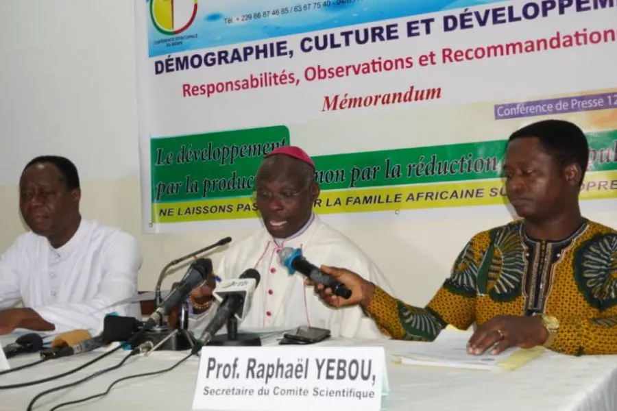 Les membres de l'Observatoire chrétien catholique de la gouvernance (OCCG), un organe de la Conférence épiscopale du Bénin (CEB), lors de la conférence de presse du 12 septembre. Crédit : CEB