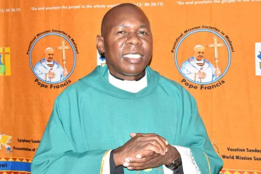 Mgr. Vincent Frederick Mwakhwawa, nommé évêque auxiliaire de l'archidiocèse catholique de Lilongwe au Malawi, le 15 novembre 2023. Crédit : ECM / 