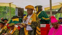 Mgr Ignatius Ayau Kaigama prononçant son discours lors de la 11e cérémonie de remise des diplômes de l'Université Godfrey Okoye, le samedi 18 novembre 2023. Crédit : Archidiocèse d'Abuja. / 