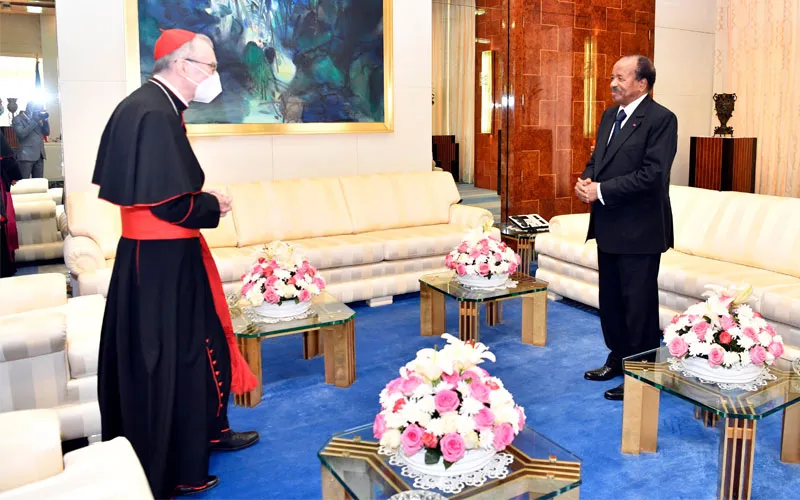 Le Cardinal Pietro Parolin avec le Président du Cameroun, Paul Biya, lors d'une audience au Palais de l'Unité le 29 janvier 2021 Présidence de la République du Cameroun (PRC)