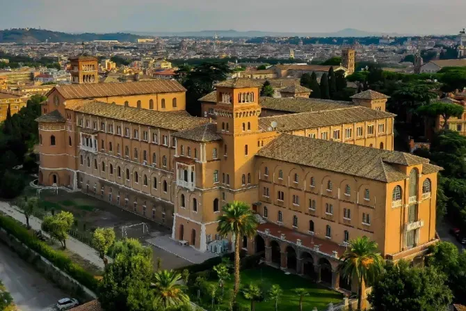 Pontificio Sant'Anselmo, Rome/ ElijahOwens via Wikimedia (CC BY-SA 4.0)