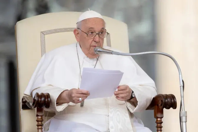 Le pape François a parlé des racines chrétiennes de la Hongrie lors de son audience générale sur la place Saint-Pierre, le 3 mai 2023. | Daniel Ibanez/CNA / 