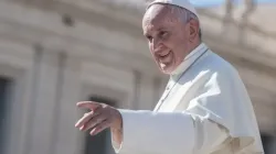 Le pape François sur la place Saint-Pierre, le 22 octobre 2016. Crédit : Mazur/catholicnews.org.uk. null / 