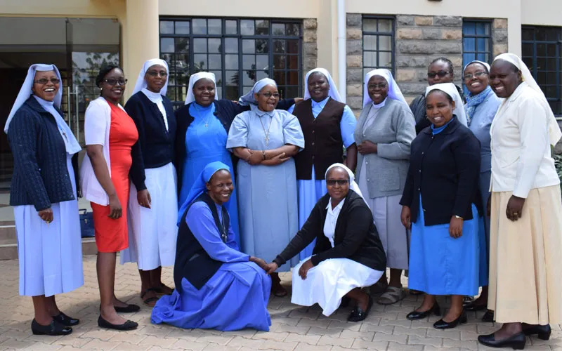 Une partie de l'équipe préparatoire originale a posé pour une photo de groupe au Centre des Apôtres de Jésus à Langata. L'équipe est composée de membres du personnel des secrétariats de l'ACWECA et de l'AOSK. / Sœur Grace Candiru/ACWECA