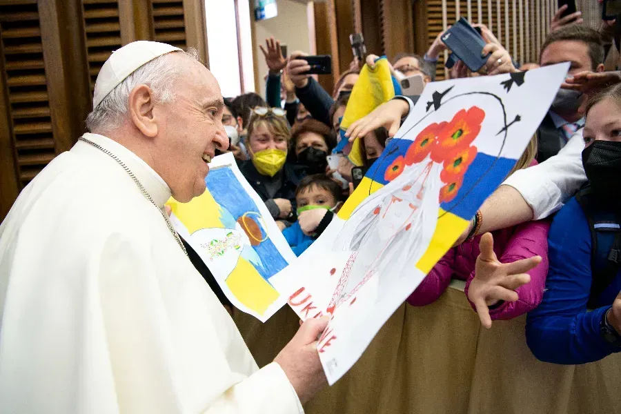 L'audience générale du pape François dans la salle Paul VI au Vatican, le 13 avril 2022. Vatican Media.