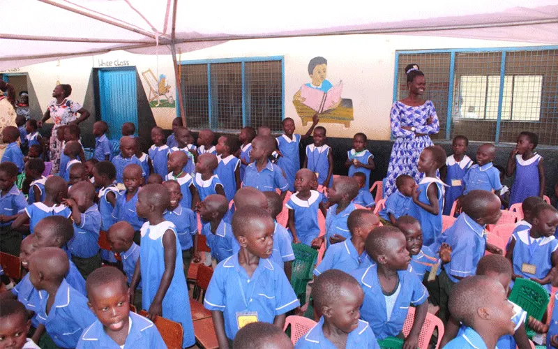 Les élèves du jardin d'enfants des Sœurs du Sacré-Cœur à Juba, au Soudan du Sud. Domaine public