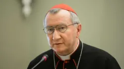 Le secrétaire d'État du Saint-Siège, le cardinal Pietro Parolin, lors de sa visite officielle à Kiev, 2017./ Shutterstock. / 