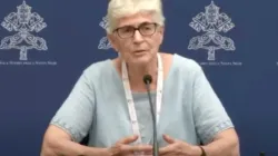 Sœur María de los Dolores Palencia Gómez, supérieure générale de la Congrégation de Saint-Joseph de Lyon, s'adresse aux journalistes lors d'un point de presse pour le Synode sur la synodalité au Vatican le 14 octobre 2023. | Crédit : Capture d'écran de la vidéo livestream du Synode sur la synodalité / 