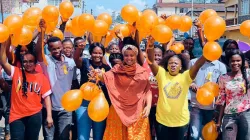 Les membres de la campagne du Ruban Jaune en Sierra Leone. Crédit : Trócaire/Campagne du Ruban Jaune / 